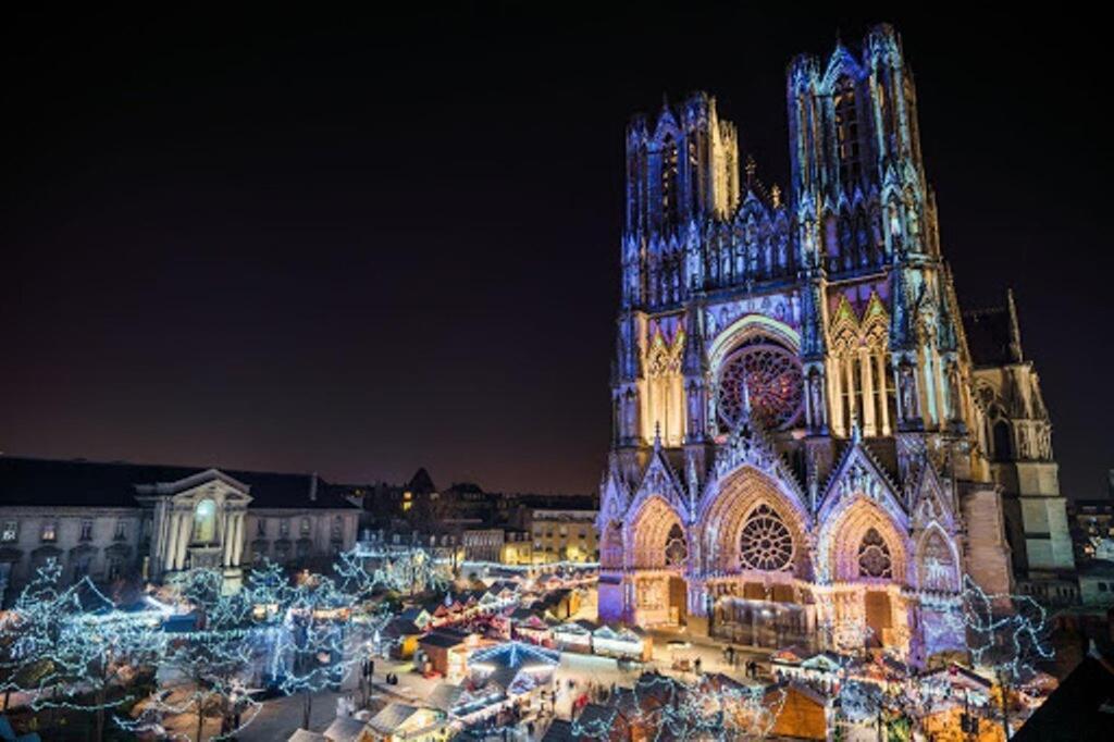 By Le Parvis Lägenhet Reims Exteriör bild